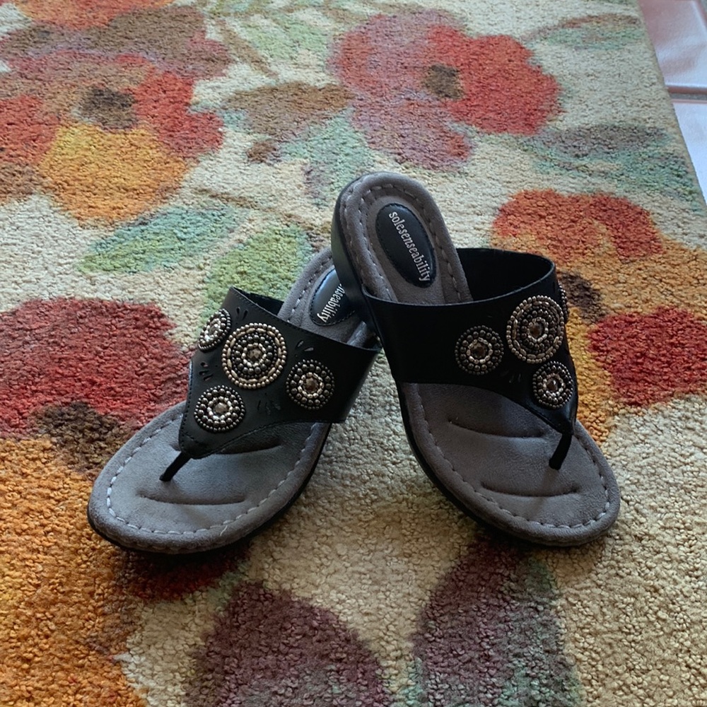 Size 7 Solesenseability brand think it’s a Clark brand